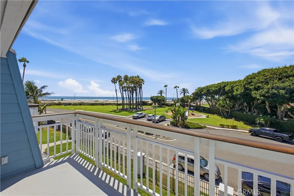 https://cdn.realtyfeed.com/cdn/127/306768731/839209a4f9e9a24e7150cbb346304359.webp