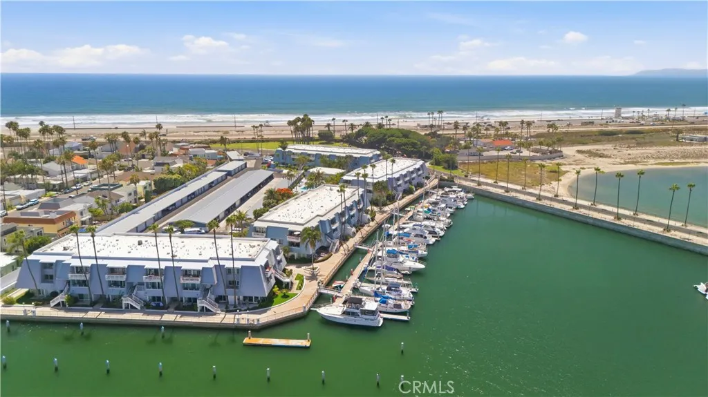 https://cdn.realtyfeed.com/cdn/127/306768731/9cac5623362a4f6c4b29572281432c99.webp