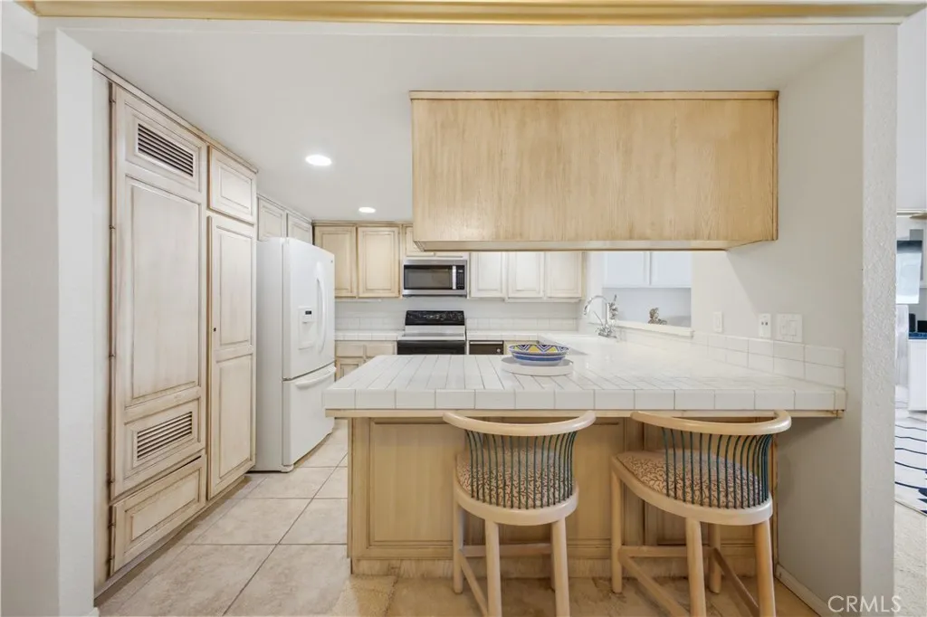 https://cdn.realtyfeed.com/cdn/127/306768731/cfa52d189c90ed811be157749b355397.webp