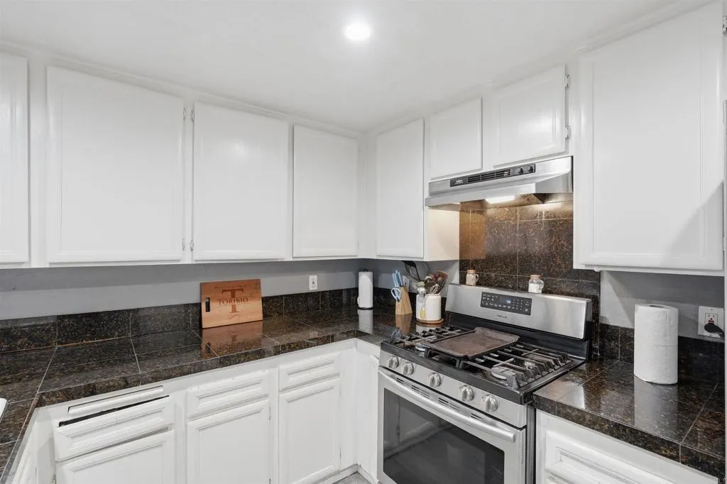 Photo #7: PTP2605334 Listing: Photo #7