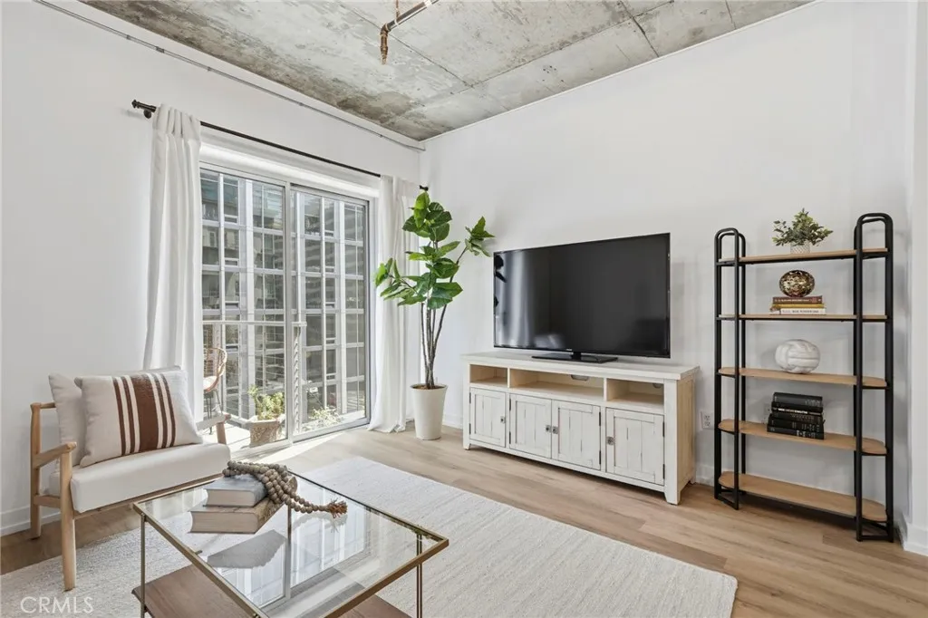 645 W 9th St Unit 424, Los Angeles, CA 90015 - Photo 5 of 37, Los Angeles, CA