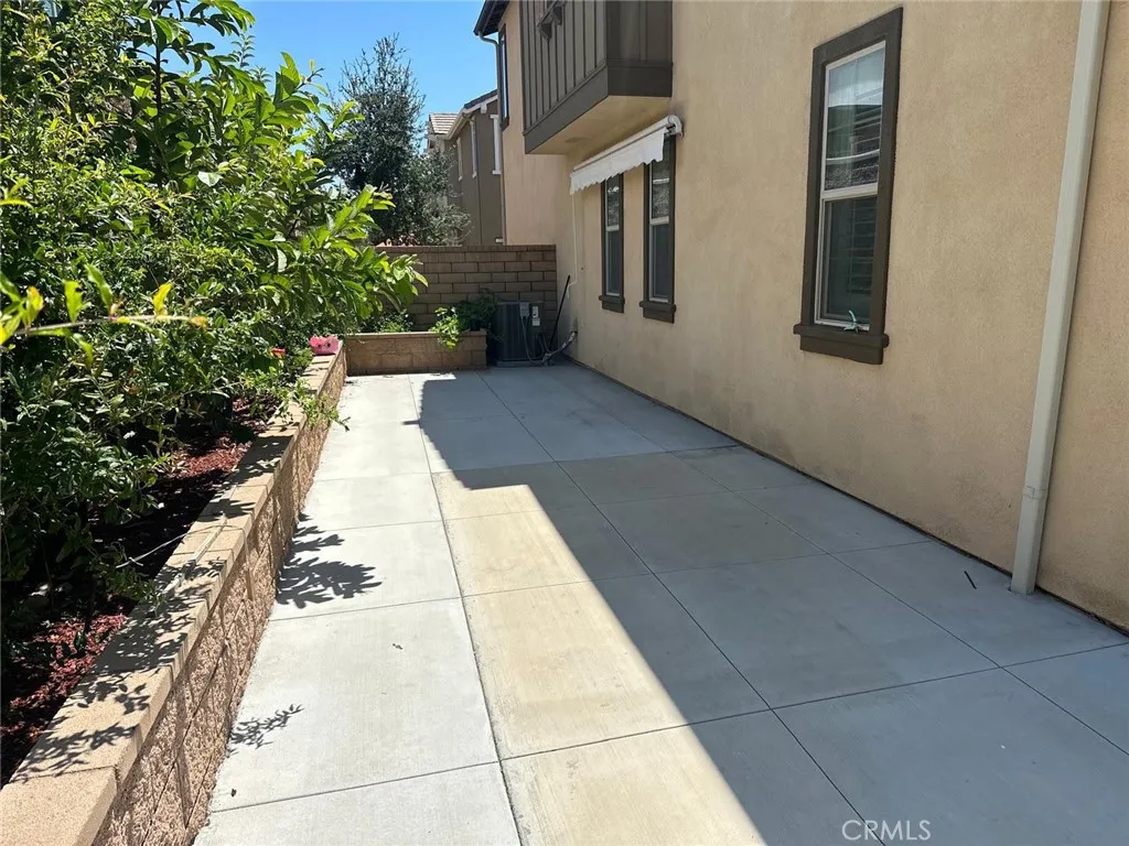 16502 Casa Grande Avenue Unit 207, Fontana, CA 92336 - Photo 4 of 33, Fontana, CA