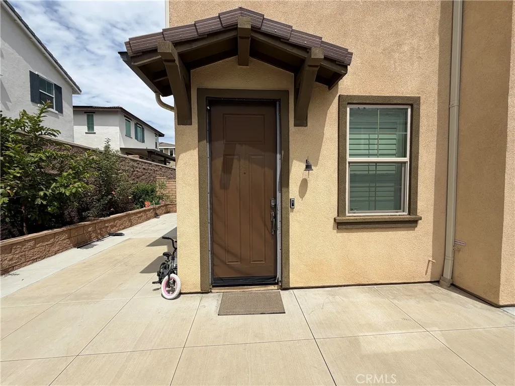 16502 Casa Grande Avenue Unit 207, Fontana, CA 92336 - Photo 2 of 33, Fontana, CA