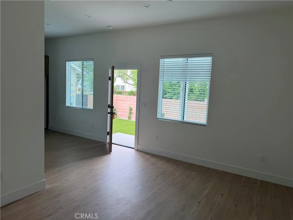 8821 Delco Ave, Winnetka, CA 91306 - Photo 2 of 7, Winnetka, CA