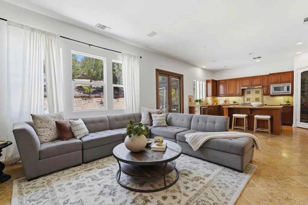 https://cdn.realtyfeed.com/cdn/127/306768841/5c02191881b843205b7961459f61ddce.webp