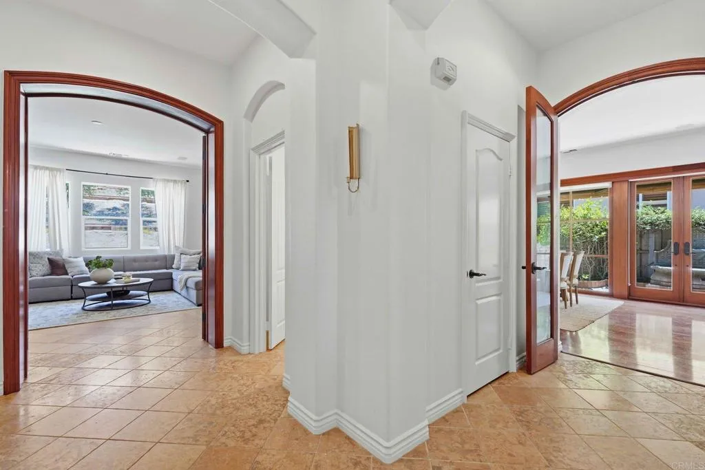 https://cdn.realtyfeed.com/cdn/127/306768841/9341fb8d0faef9aa372fb9ad7cfddc3f.webp