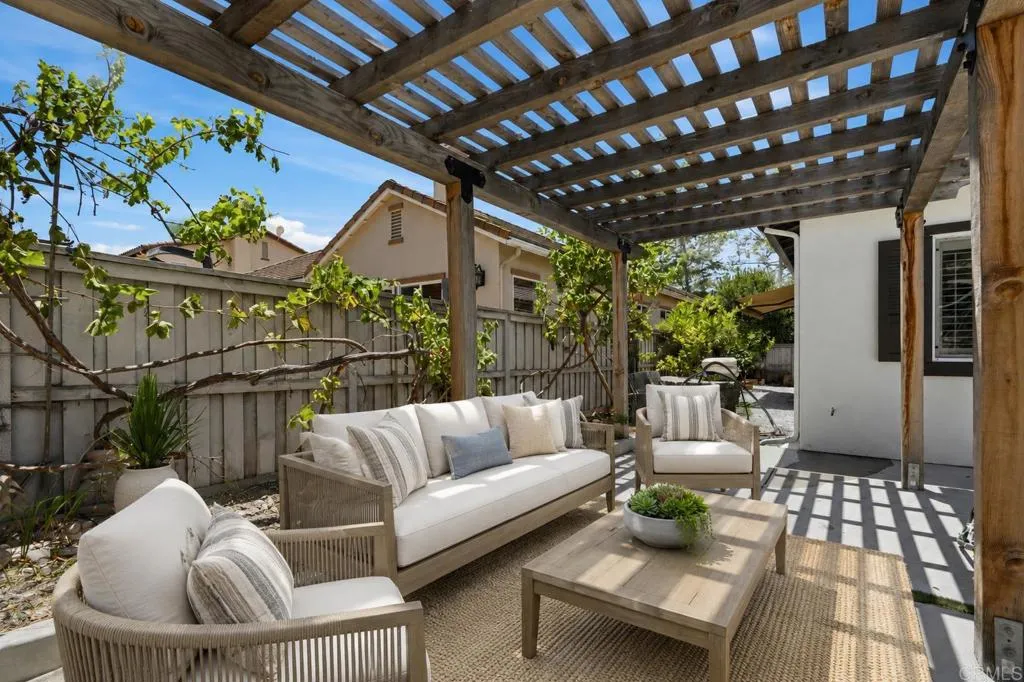 https://cdn.realtyfeed.com/cdn/127/306768841/a131d60c57fbf50e94f169d8461993ed.webp