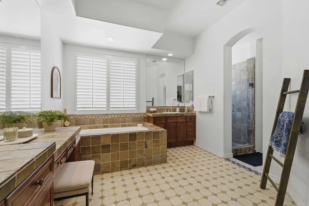 https://cdn.realtyfeed.com/cdn/127/306768841/bcbeda36066bfcaa26d7229bb8c67282.webp
