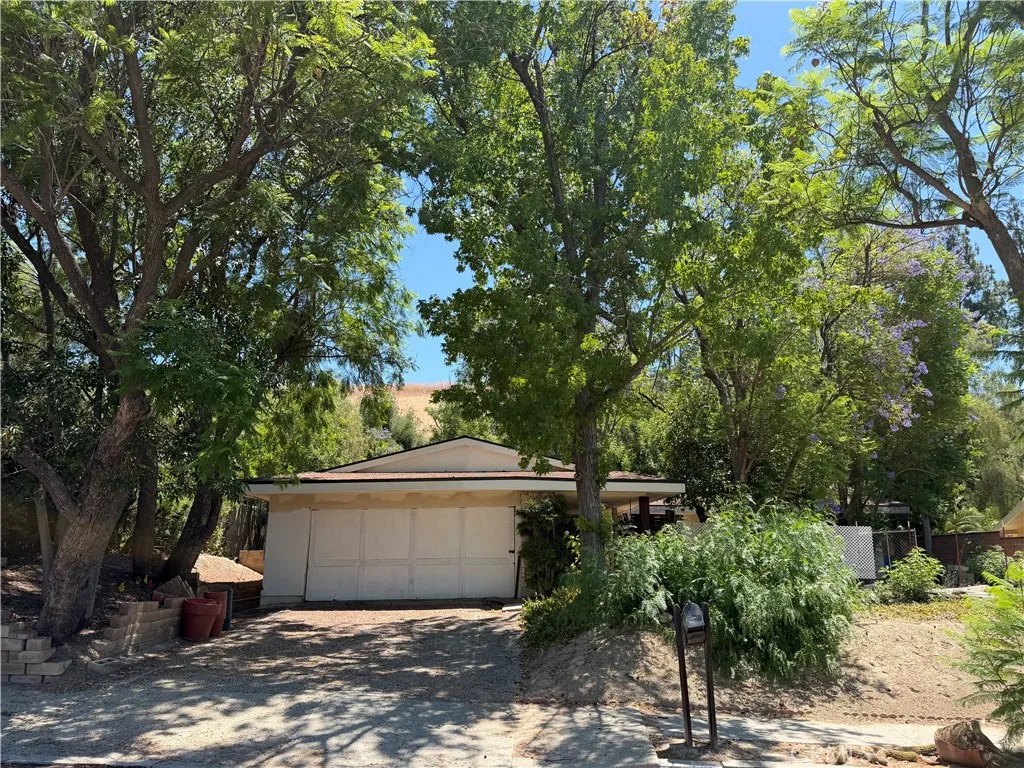 7262 Cirrus, Los Angeles, CA 91307 - Main photo, Los Angeles, CA