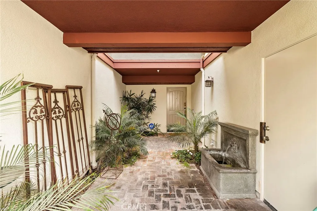 2741 Bungalow, Corona del Mar, CA 92625 - Photo 5 of 28, Corona Del Mar, CA