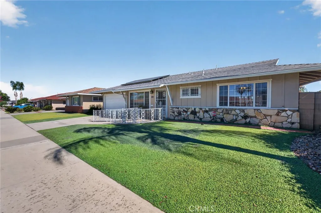 1400 W Mayberry, Hemet, CA 92543 - Photo 4 of 50, Hemet, CA