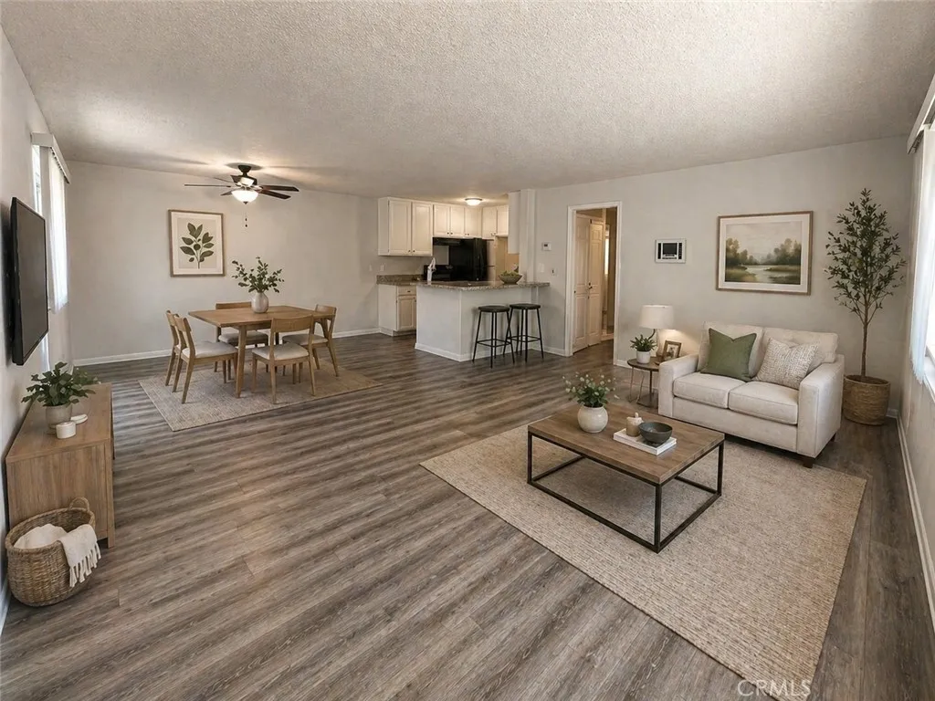 685 E Vista Chino Unit 5, Palm Springs, CA 92262 - Photo 2 of 23, Palm Springs, CA