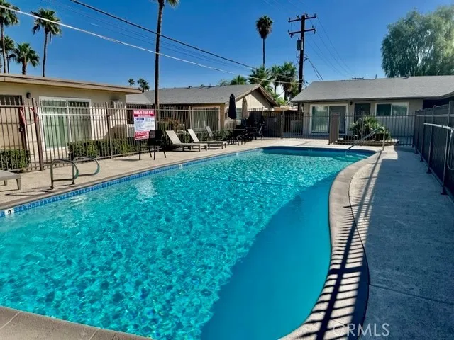 685 E Vista Chino Unit 5, Palm Springs, CA 92262 - Photo 5 of 23, Palm Springs, CA