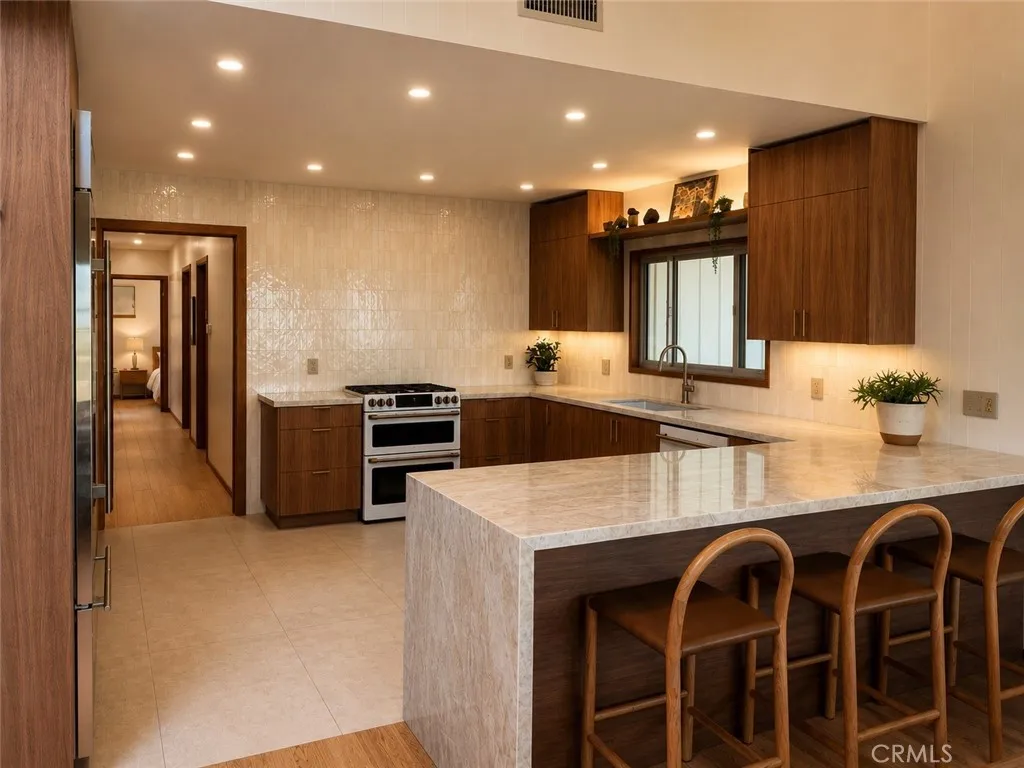 16 Cinnamon Lane, Rancho Palos Verdes, CA 90275 - Photo 5 of 18, Rancho Palos Verdes, CA