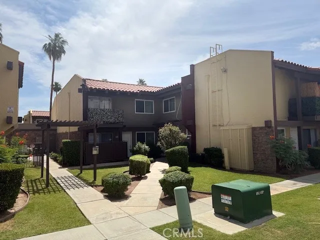 51025 Ave Martinez Unit B, La Quinta, CA 92234 - Photo 5 of 20, La Quinta, CA