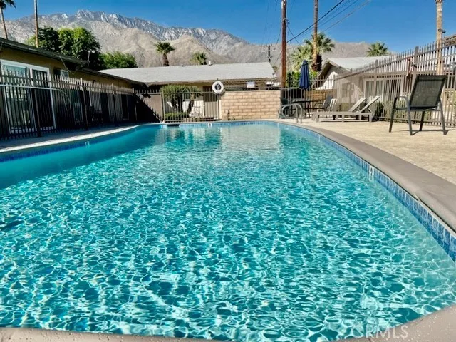 686 E Cottonwood Unit 6, Palm Springs, CA 92262 - Photo 2 of 24, Palm Springs, CA