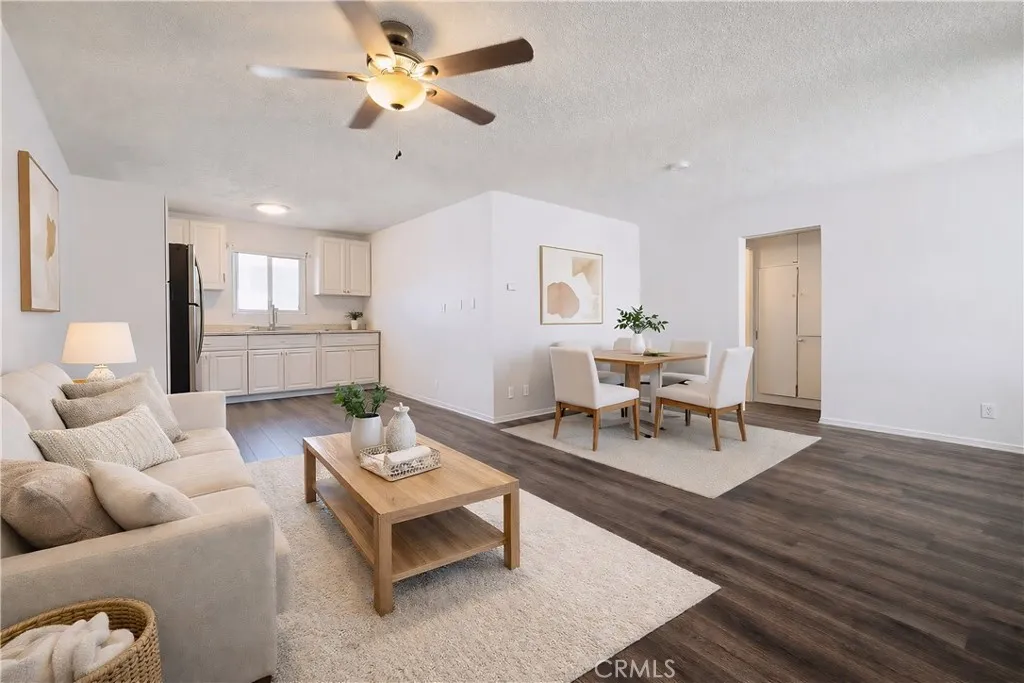 686 E Cottonwood Unit 6, Palm Springs, CA 92262 - Photo 4 of 24, Palm Springs, CA
