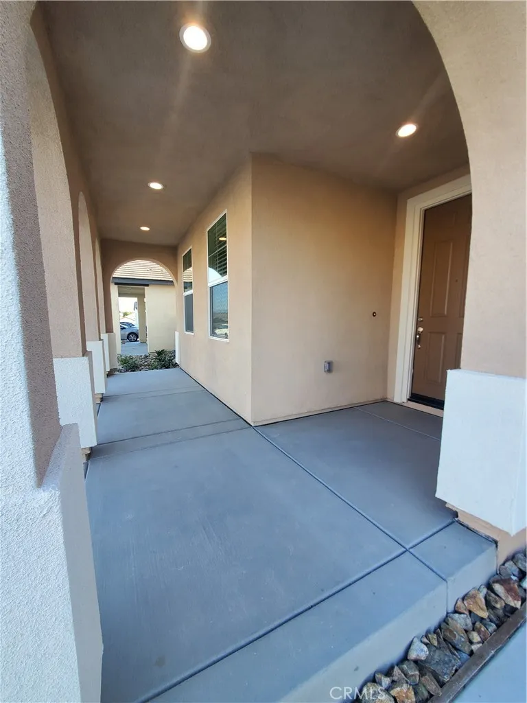 13328 Macaw Place, Victorville, CA 92395 - Photo 5 of 19, Victorville, CA