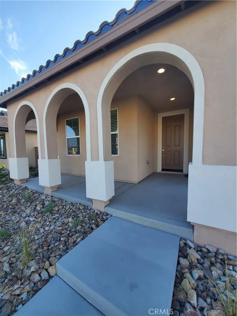 13328 Macaw Place, Victorville, CA 92395 - Photo 4 of 19, Victorville, CA