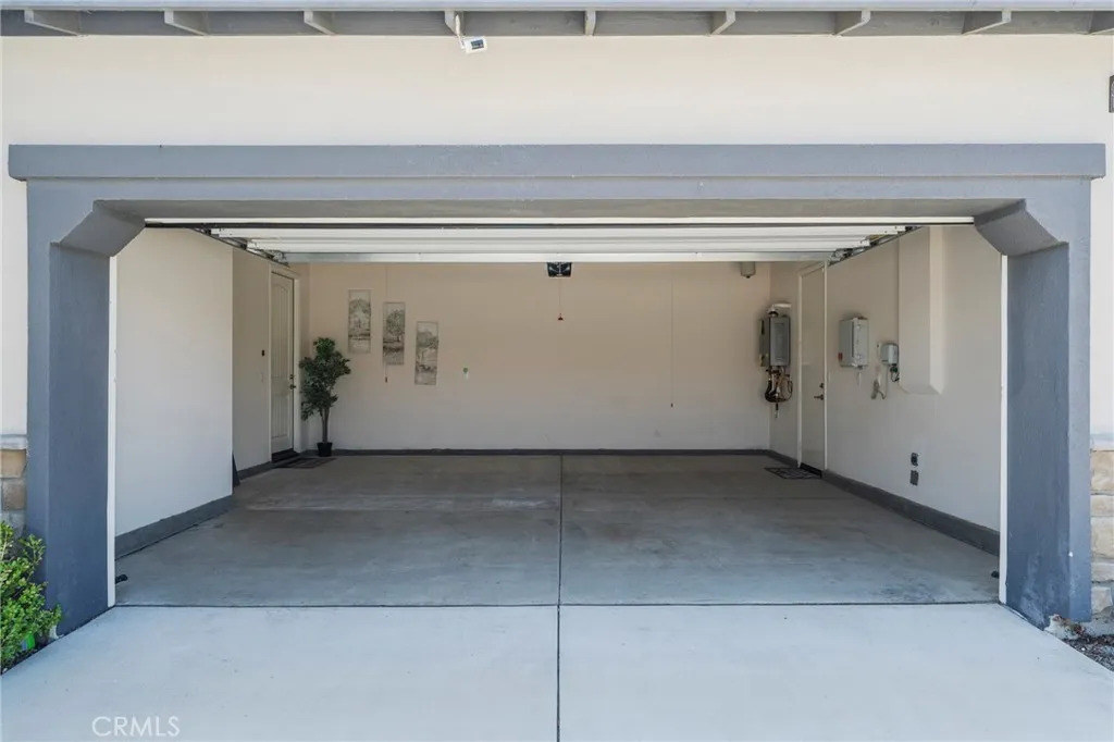 4194 E Perdido Privado, Ontario, CA 91761 - Photo 4 of 42, Ontario, CA