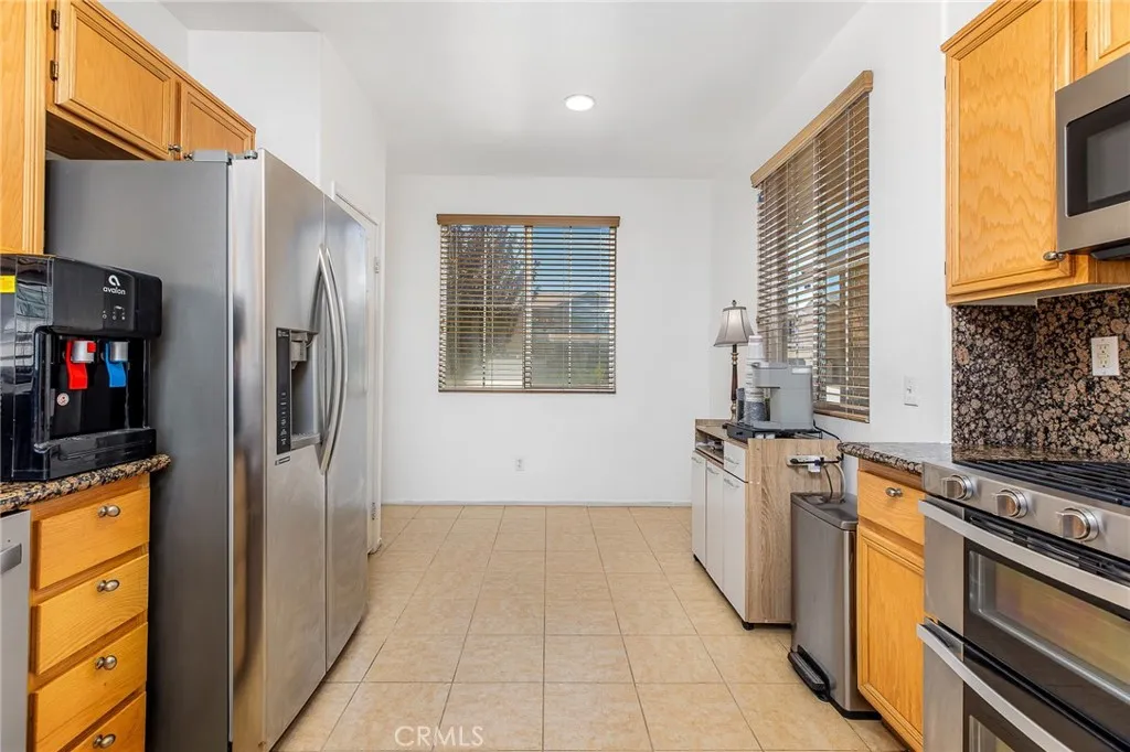 11578 Luna Road, Victorville, CA 92392 - Photo 4 of 33, Victorville, CA