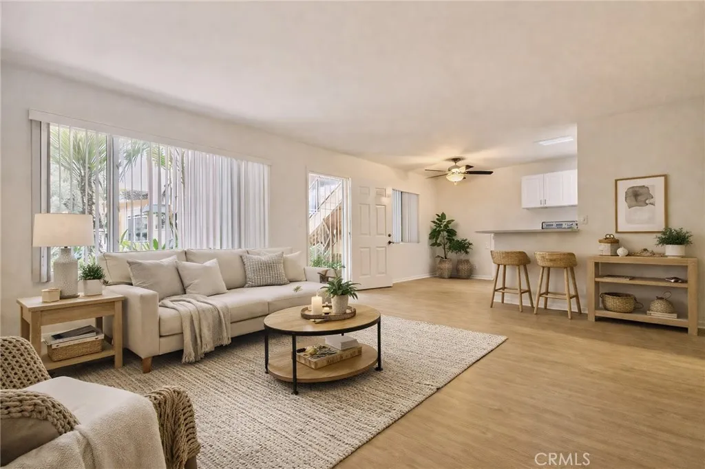 1810 W Sallie Unit G, Anaheim, CA 92804 - Photo 3 of 18, Anaheim, CA