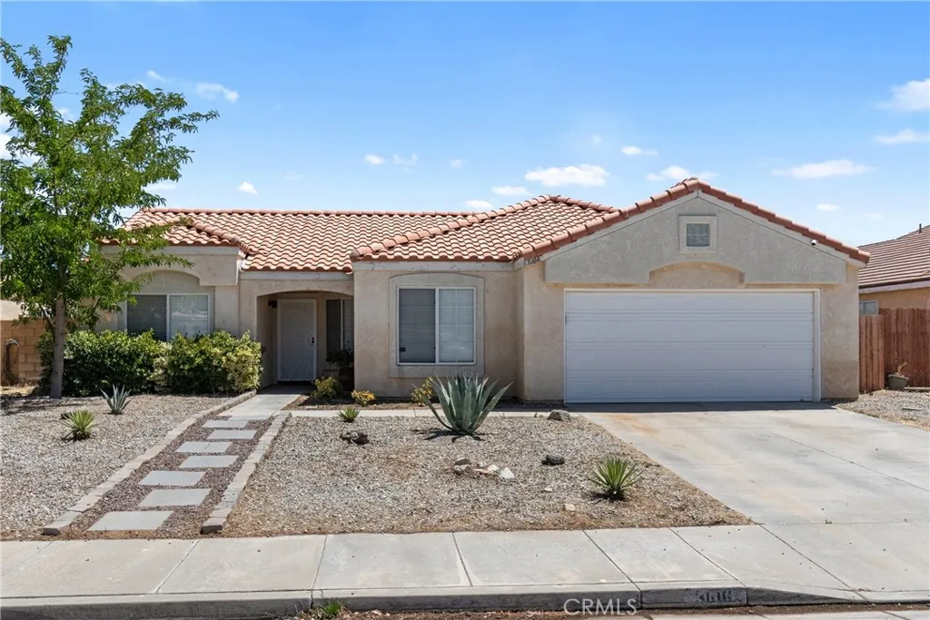 3106 Old Country, Rosamond, CA 93560 - Photo 2 of 33, Rosamond, CA