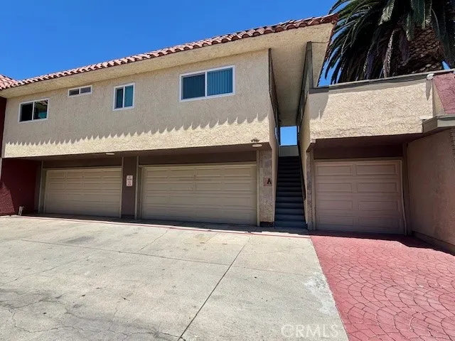 17171 Elm Unit A, Huntington Beach, CA 92647 - Photo 5 of 51, Huntington Beach, CA