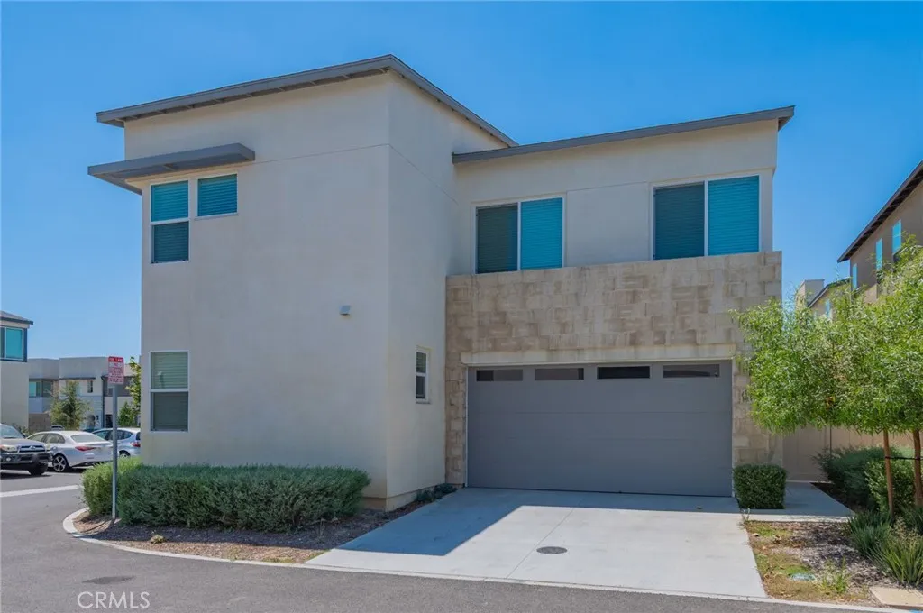 3218 S Jasper Paseo, Ontario, CA 91761 - Photo 2 of 33, Ontario, CA