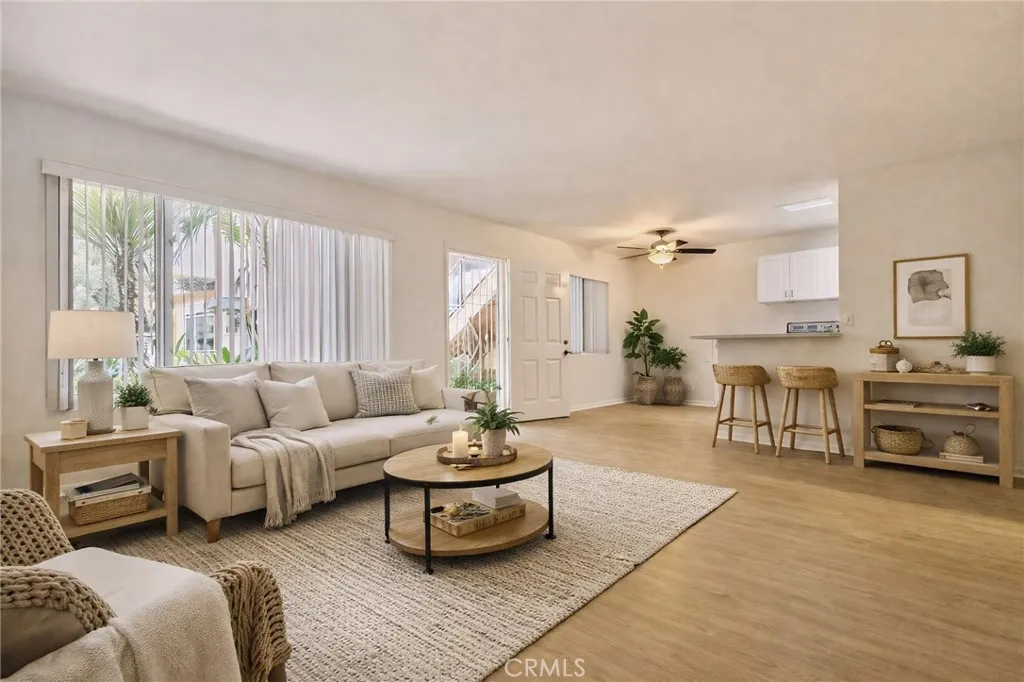 1810 W Sallie Unit H, Anaheim, CA 92804 - Photo 3 of 18, Anaheim, CA