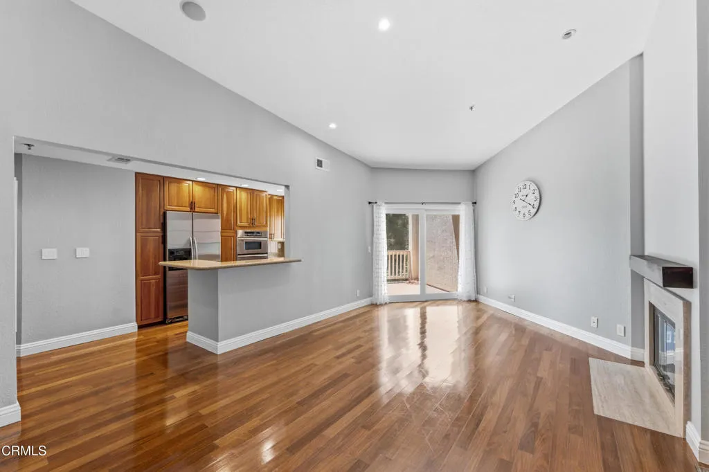 5728 Oak Bend Lane Unit 312, Oak Park, CA 91377 - Photo 2 of 34, Oak Park, CA