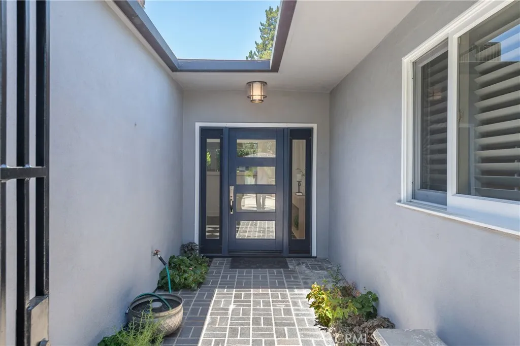 15514 High Knoll Road, Encino, CA 91436 - Photo 2 of 35, Encino, CA