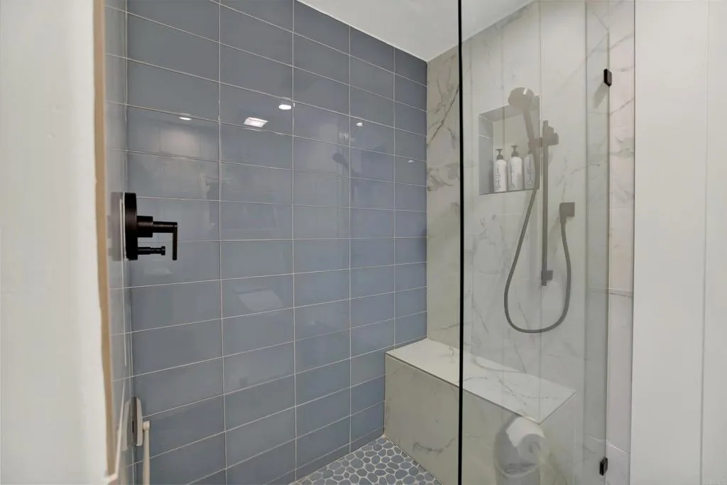 https://cdn.realtyfeed.com/cdn/127/306769227/bc854cee1cc82c9f5b33cdf58f928541.webp
