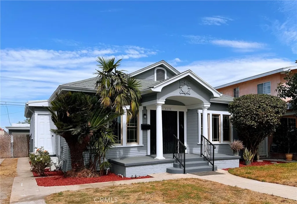 4259 Walton Avenue, Los Angeles, CA 90037 - Photo 2 of 15, Los Angeles, CA