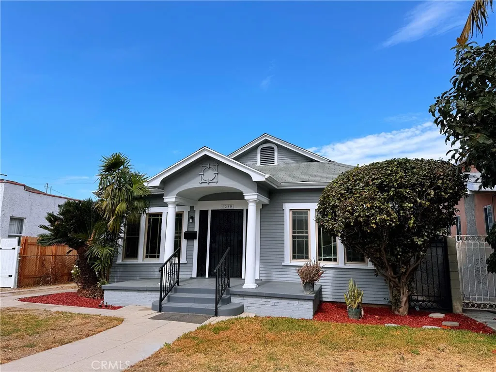 4259 Walton Avenue, Los Angeles, CA 90037 - Photo 3 of 15, Los Angeles, CA