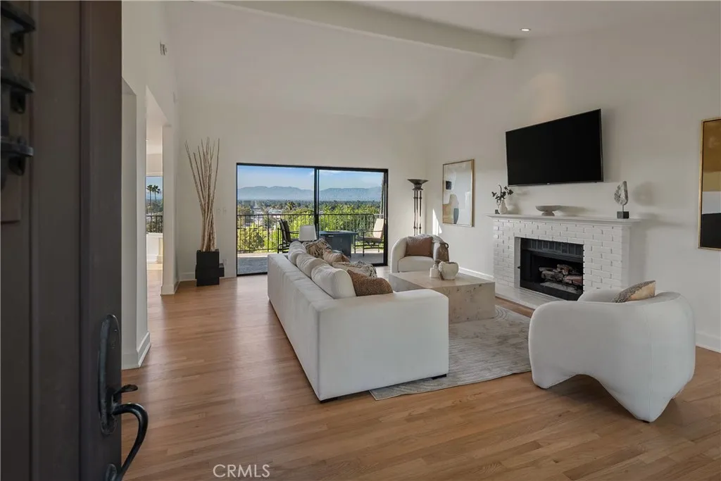 4106 Weslin Avenue, Sherman Oaks, CA 91423 - Photo 3 of 46, Sherman Oaks, CA