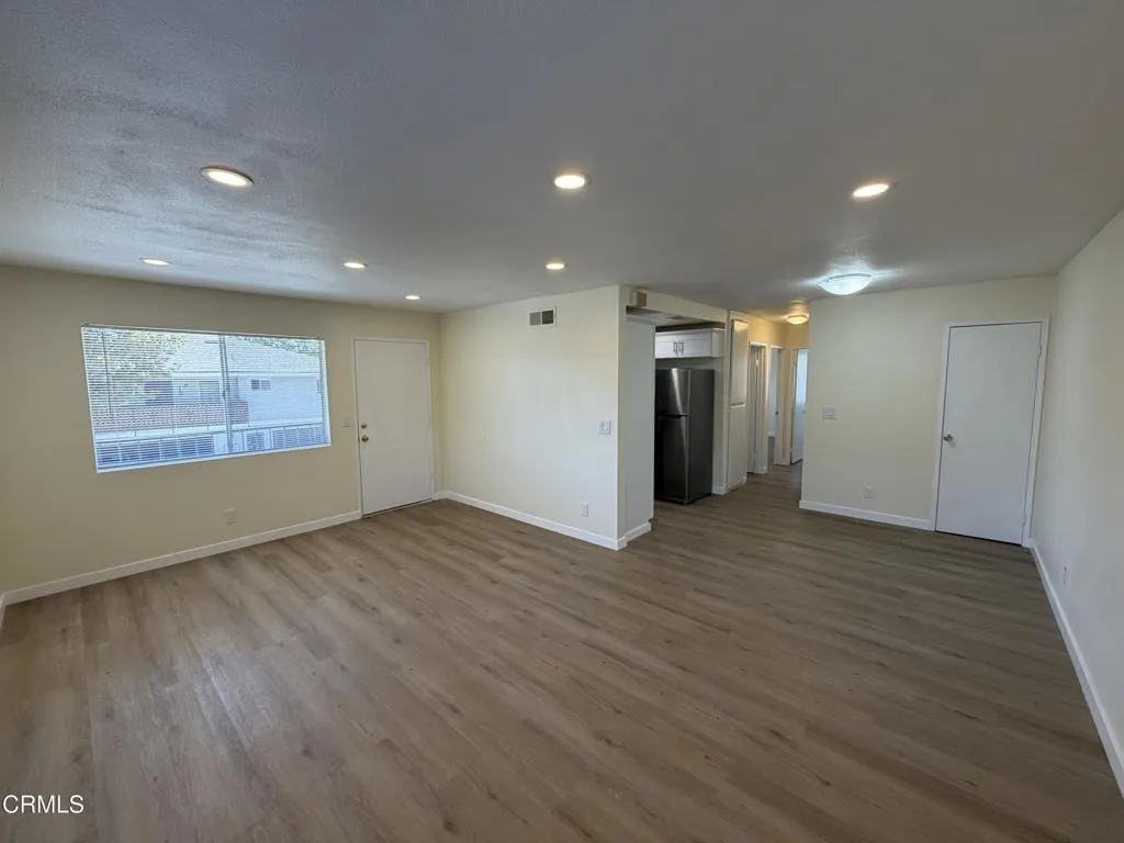 1127 Acadia Place, Ventura, CA 93003 - Photo 4 of 10, Ventura, CA
