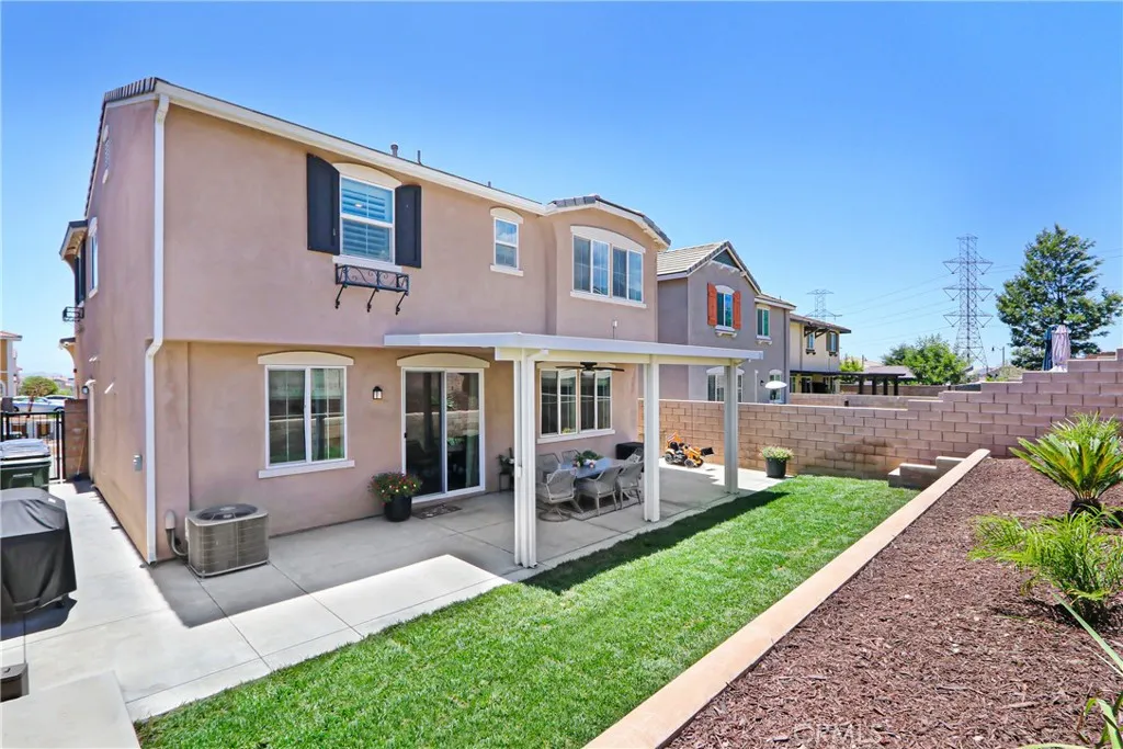 16256 Valley Oak, Fontana, CA 92336 - Photo 2 of 25, Fontana, CA