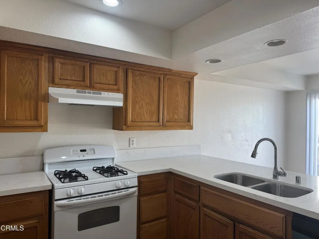 3115 Banning Avenue Unit B, Lynwood, CA 90262 - Photo 5 of 17, Lynwood, CA