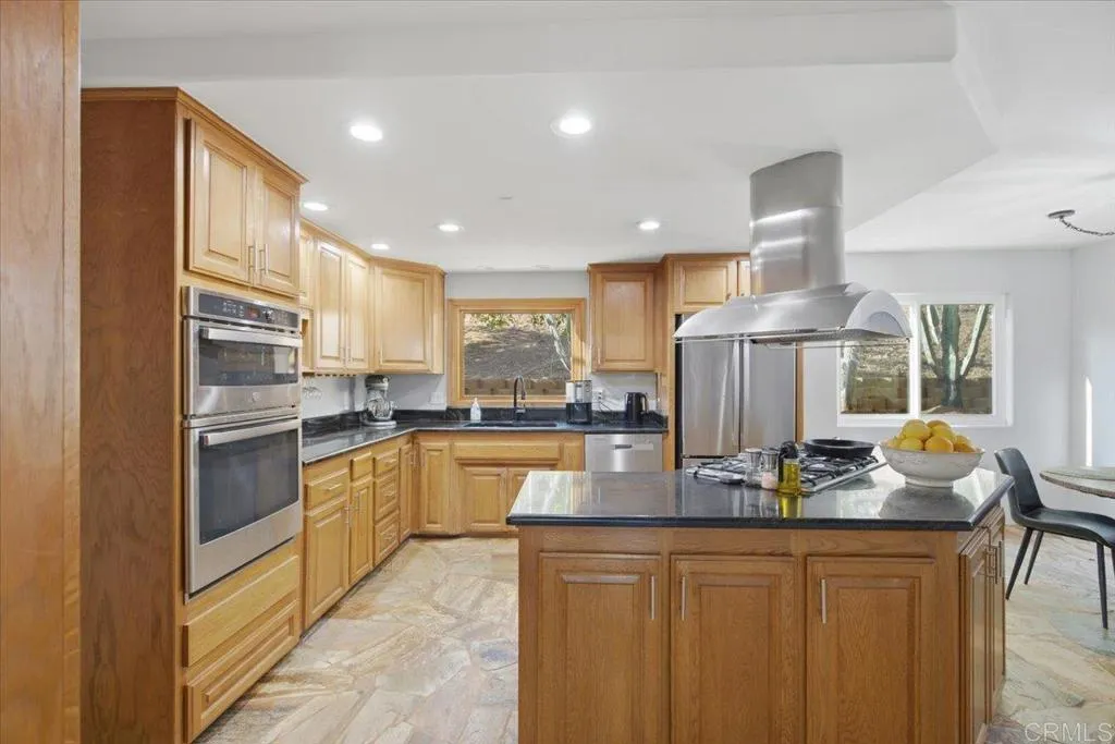https://cdn.realtyfeed.com/cdn/127/306769327/8278f99215593c55542c9d8c1bbe20fc.webp