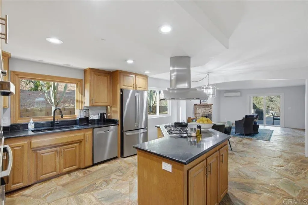 https://cdn.realtyfeed.com/cdn/127/306769327/9154c3818afa2d71378985c1413fa431.webp