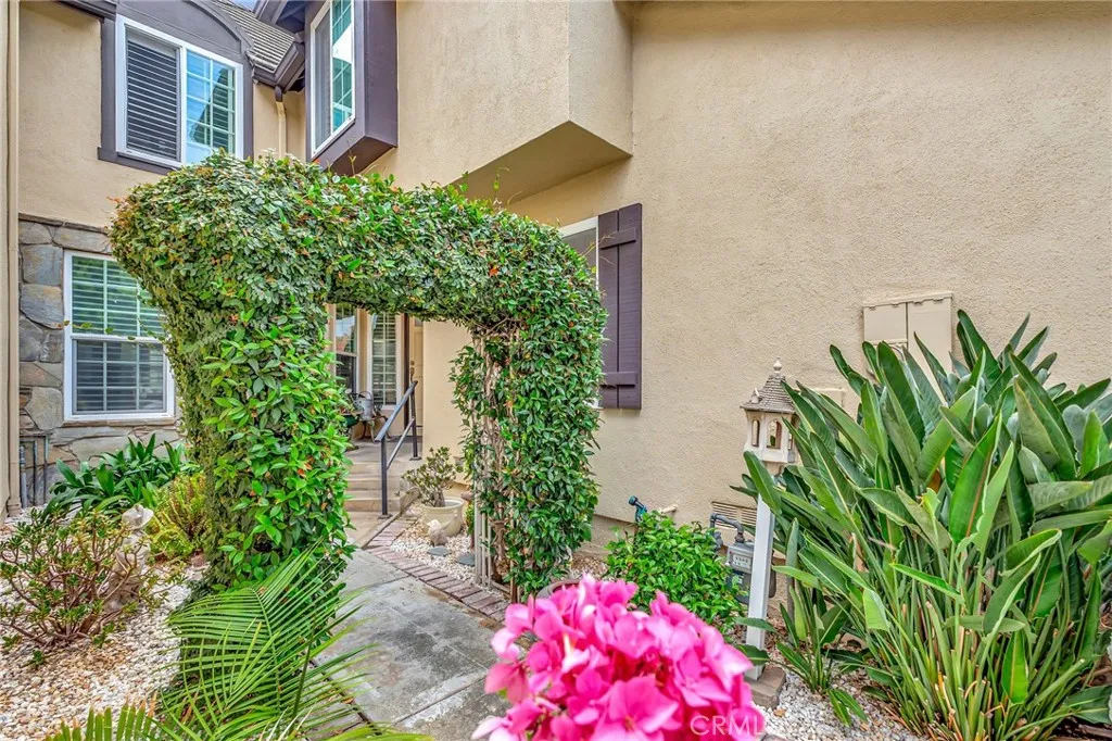 6146 Eaglecrest Drive, Huntington Beach, CA 92648 - Photo 3 of 58, Huntington Beach, CA