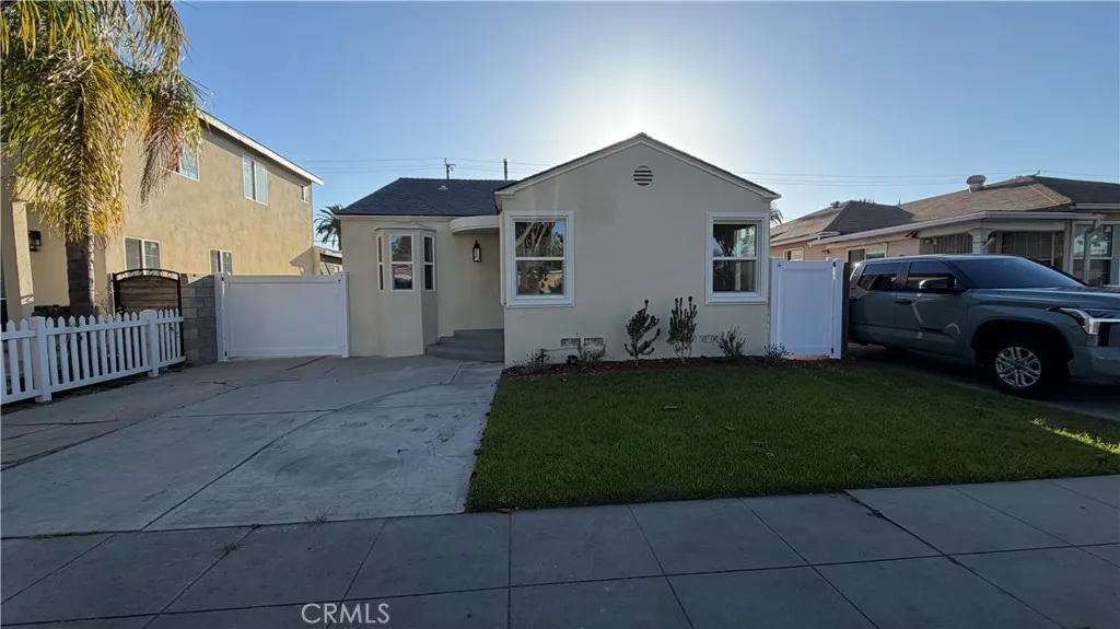 2741 Gale Avenue, Long Beach, CA 90810 - Photo 4 of 9, Long Beach, CA