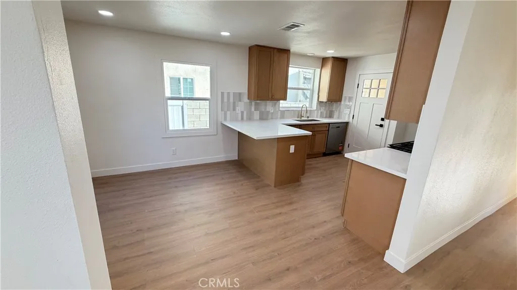 2741 Gale Avenue, Long Beach, CA 90810 - Photo 5 of 9, Long Beach, CA