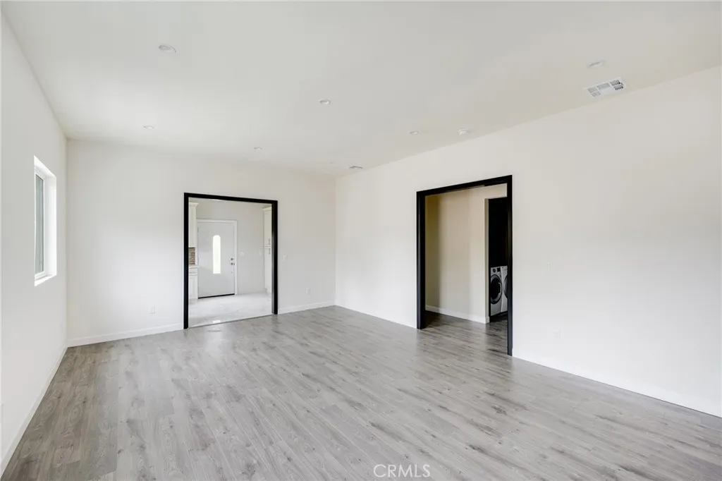 8806 Enfield Avenue, Northridge, CA 91325 - Photo 3 of 18, Northridge, CA