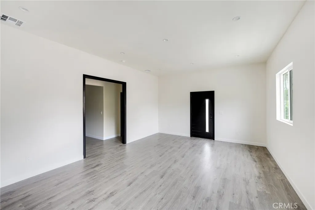 8806 Enfield Avenue, Northridge, CA 91325 - Photo 4 of 18, Northridge, CA