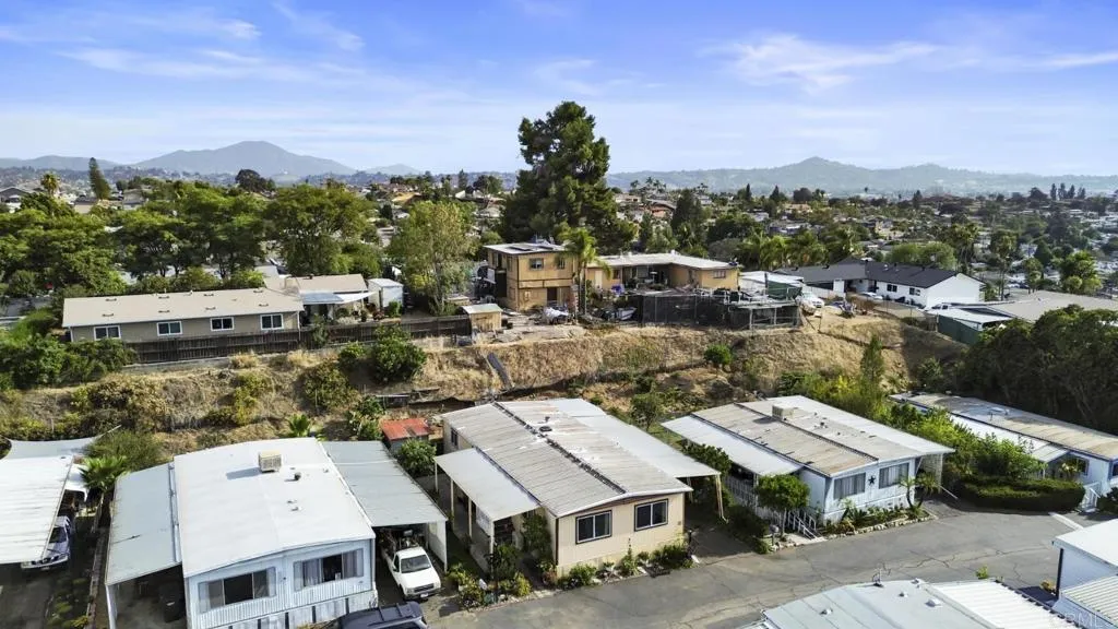 https://cdn.realtyfeed.com/cdn/127/306769413/37e7bba31755f6c3b522291ace54b9ff.webp