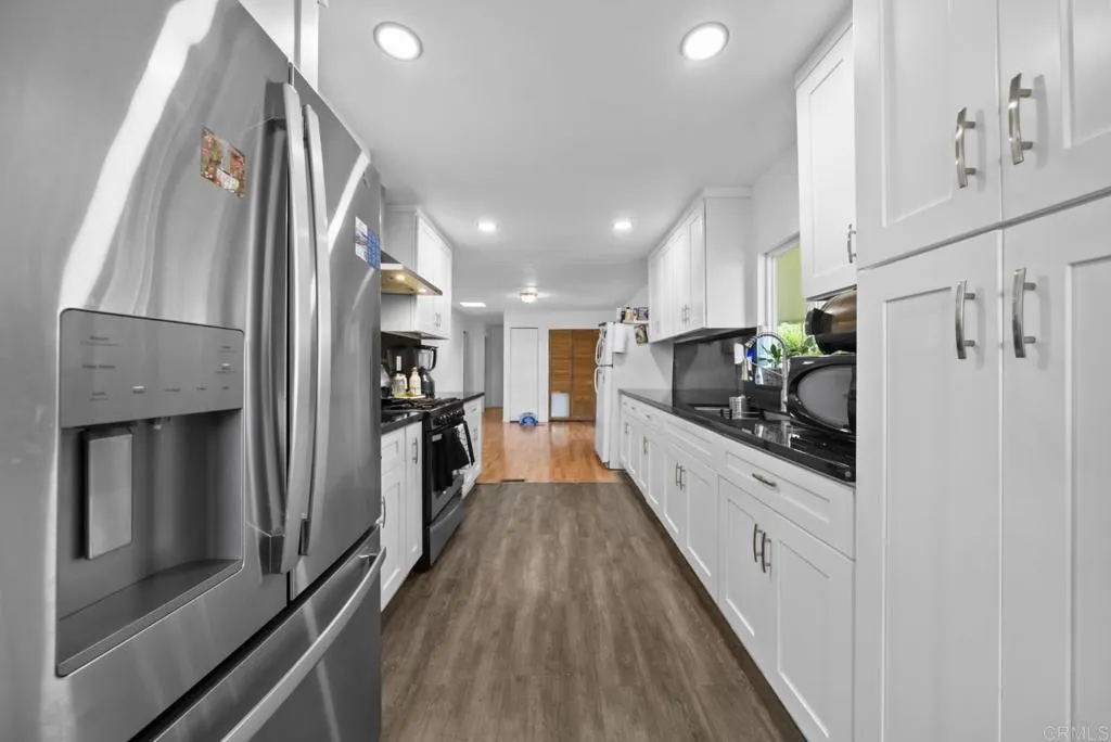 https://cdn.realtyfeed.com/cdn/127/306769413/5f5d13c6bcc4321bb17c03979e69339d.webp
