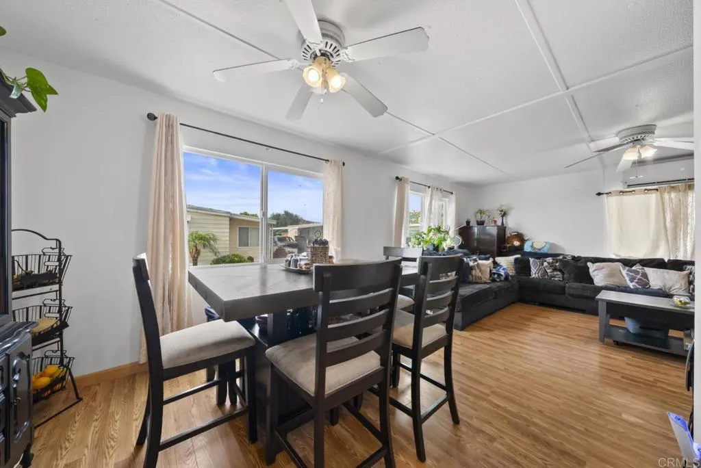 https://cdn.realtyfeed.com/cdn/127/306769413/98cb8d0fd392cd235487544c1ec218a7.webp