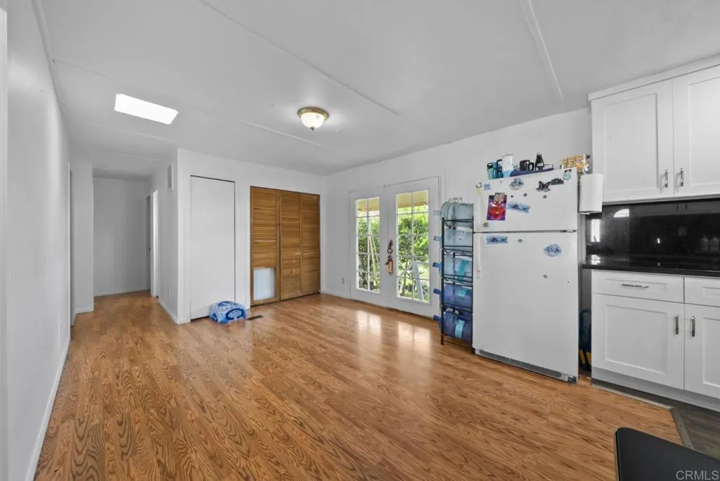 https://cdn.realtyfeed.com/cdn/127/306769413/c3b539a6959ef94beee67860091a8c7f.webp